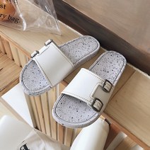 스퀘어 투버클 라이트 슬리퍼