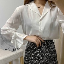 코코블랑 소매리본 카라넥 블라우스