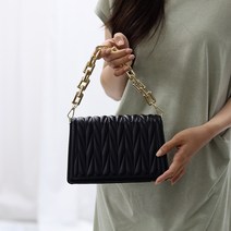 카그 쿠샤니 골드 체인 토드백