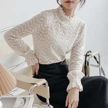루나걸 크랙크 펀칭 레이스 블라우스