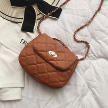 퀄팅 크로스 체인 크로스 미니백