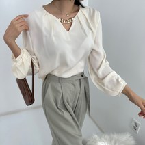 브이체인 핀턱실크 블라우스