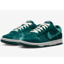 나이키 덩크 로우 다크 아토믹 틸 벨벳 DZ5224-300