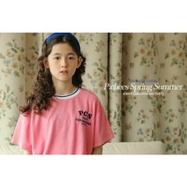 [마르디 엠버] 보들보들 터치감이 부드러운 피치스 포니 티셔츠 밑단 옆선 부분엔 트임 디테일이 있어 활동하기에 편하도록 제작해주었어요.