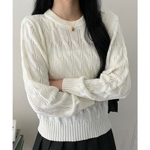 루니드 여리핏 간절기 소프트 라운드넥 꽈배기 긴팔니트