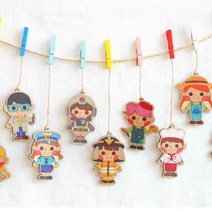 [직업 색칠 놀이] 내 손으로 꾸미는 우드아트 경찰관 소방관 과학자 화가 요리사 체험, 1. 우주인