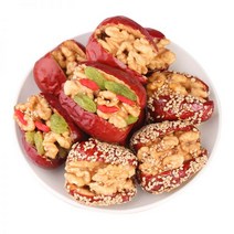 마른 대추 칩 야자 사과 호두와 건포도를 곁들인 붉은 진공 소형 패키지 포옹 샌드위치 신장 특산 말린 과일 스낵 설날 상품