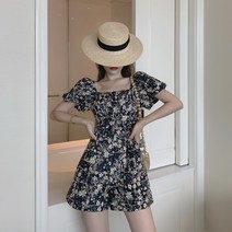 플라워 반팔 스퀘어넥 반바지 점프수트 슬림 하이웨이스트 휴양지룩 캐쥬얼 여행 패션