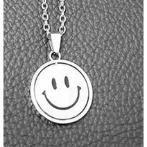 우정목걸이 커플 우정템 베프 여성 위한 양면 웃는 얼굴 펜던트 목걸이 주얼리 회전식 거리 스테인레스 스틸 표정 뷰티 헬스 케어 선물하기 좋은