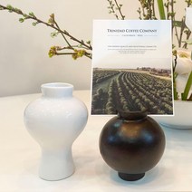 (딥시엘로) 달항아리/도자기/화병/꽃병/사진액자/백자/연필/사진/명함/메모/꽂이/돌답례품/백일상소품/돌상소품/잔치/결혼/고급/답례품/고급판촉물/집꾸미기소품, 블랙, 06. 달항아리+청자매병 세트+선물포장