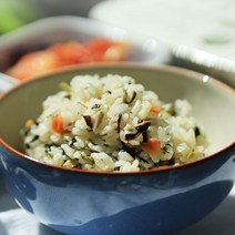 홈스랑 유기농 즉석비빔밥(쌀 곤드레 표고버섯 어수리 취나물 감자 당근) 4인분(21gx4팩), 단일옵션