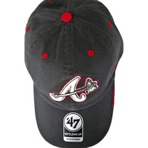애틀랜타 브레이브스 유니 성인용 조절 가능한 로우 프로파일 차콜 그레이 캡 모자 화이트 및 블랙 자수 A/토마호크 로고 및 빌에 레드 별명 스티치 차콜