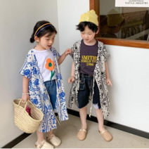돌 아기 유아동 키즈 남자 여자 아이 여름 아우터 데일리 빈티지 바캉스룩 검정색 파란색 꽃무늬 얇은 롱 반팔 비치 로브 자켓