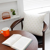 [러그랜드] 자체제작 화이트빅도트 그린 사각쿠션 겸 방석커버만 구매