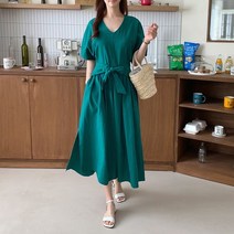 여자 20대 브이넥 브링 린넨 바캉스룩 휴가룩 롱원피스