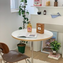 프리츠 한센 테이블 오마주 다이닝 식탁, 올 화이트 스퀘어 60