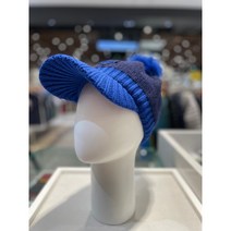 루이까스텔[NC강남] 22F/W LOUIS CASTEL 여성 방한용 골프모자 기모안감 벨벳와펜 라쿤퍼 방울 니트 캡, 블루