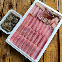 생선톡톡 국내산 목포홍어 500g + 홍어묵 초장, 1개, 500g 중숙성