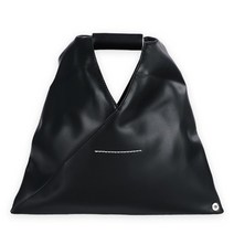 디몬트 23 F/W 마르지엘라 MM6 재패니즈 미니 토트백블랙 SB6WD0013 P4313 T8013