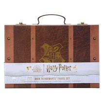 Harry Potter: Back to Hogwarts Travel Set [Hardcover]