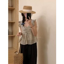 한국계 시크한 작은 키의 플라워 무스탕 여 여름 코디 숏 슬리브리스