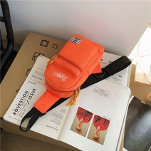 DFMEI 남자 숄더백 개성있는 크로스백 트렌디한 스몰 백팩 캐주얼 심플 남가방 숄더백입니다.가방
