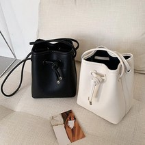 어반브로스 내부파우치 하도매 여성 버킷백 깔끔한 코디룩