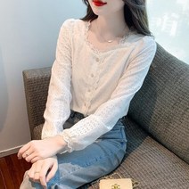 걸즈데이 휘핑크림 스퀘어넥 레이스 블라우스