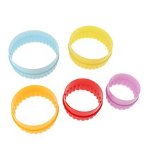 Zeyuan 5Pcs 쿠키와 비스킷 커터 모듬 크기 밝은 색상, 일주