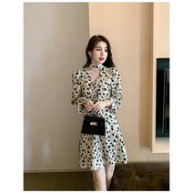 딜라이 여성 봄 가슴 셔링 브이넥 미니 원피스 가슴줄 조정가능 플라워문의 퍼프소매 목폴러보함
