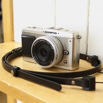 씨에스타 씨에스타 가죽 카메라스트랩 뷰테로 BUTTERO - 블랙 바보사랑