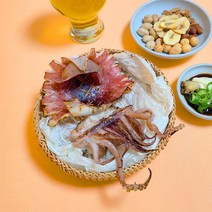 [국내산] 전통방식 해풍에 말린 영덕 반건조 오징어 피데기, 중(650 ~ 700g /10마리)