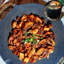 쭈꾸미 볶음 집들이 저녁메뉴 캠핑 홈캉스 혼술 고급안주 밀키트, 약간 매운맛, 물김치 1개 포함, 600g 2개