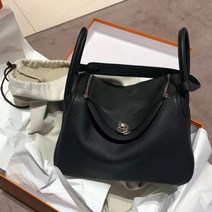 린디 백 두단 소가죽 리치 문양 닥터 여성 숄더 토트, 블랙ㅡ30ㅡ실버버버튼