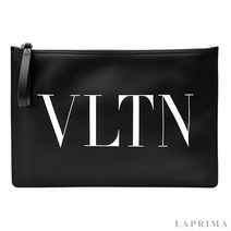 [VALENTINO] 발렌티노 VLTN 라지 로고 클러치백 WY2P0483-LVN-0NO
