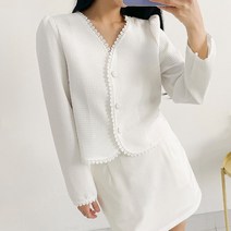 퍼니걸스 9936 브이넥 엠보 싸개 단추 레이스 긴팔 블라우스 여성의류