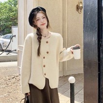 온리크 여성 프렌치 스타일 포그니 루즈핏 언발버튼 가디건 베이지 FREE 55 ~ 77