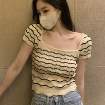 이노뱅크 스퀘어넥 물결 펀칭 니트 티셔츠 INO309A