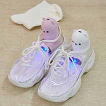 스마트름뱅이 슈비 휴대용 신발 살균기 건조기 냄새제거 사무실 해외여행 디퓨저향기, 화이트1+1, 제주나무