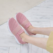 [최저가]여성 매쉬 슬립온 시원한 큐빅 반짝이 운동화 3.5cm