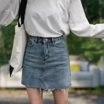 청치마 투버튼 밴딩 데님 스커트 RTD62156