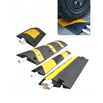 고무 방지턱 주차 턱 서행 방역용 전선 보호 덮개 과속 방지 진입판 고무 경사로, 고무 및 플라스틱 (내부폭 32 x 32)