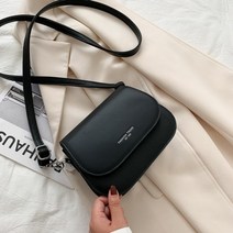 명품 쇼퍼백 버킷백 호보백 그해우리는김다미 국연수 있지유나 손뜨개 가방 신민아 공작도시수애 심플 트렌드 크로스 바디 솔리드 와일드 플랩 숄더 디자이너 소형 핸드 및 지갑 패션