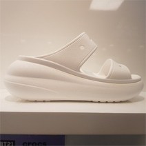 크록스 클래식 크러쉬 샌들 화이트!! 207670-100