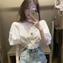 모노위크 드롱 퍼프소매 모티브 레이스 반팔 블라우스