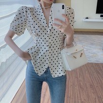 문에이블 화이트 여름 도트 반팔 핀턱 블라우스