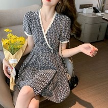 플라워 자수 랩원피스