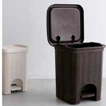 라탄 느낌 페달 휴지통 쓰레기통 분리수거통 플라스틱 종이 유리 캔 병 비닐 거실 베란다 다용도실 사무실 오피스 회사 카페 식당 음식점 내통 분리 위생 깨끗한 종량제봉투, 대형, 다크브라운