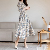 시크라인 라운드 넥 허리 스트랩 드라마틱 플레어 플로랄 원피스