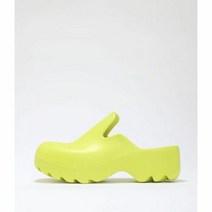 보테가베네타 명품보테가베네타 BOTTEGA VENETA 22년 690102 V11T0 7278 러버 플래시 퍼들 샌들 D